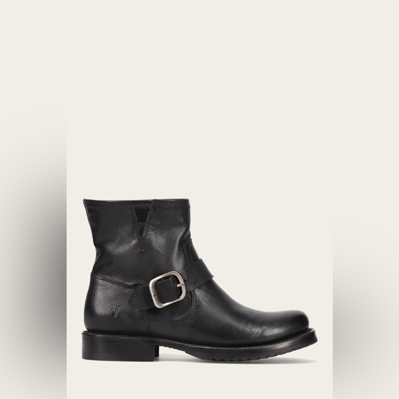 FRYE VERONICA FLEX BOOTIE